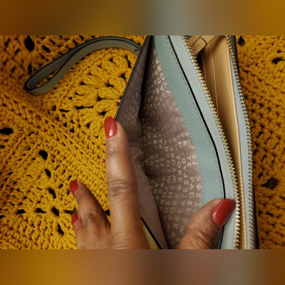 Kate Spade wallet wristlet EUC - Picture 8 of 10